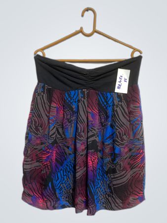 Trägerloses Kleid mit abstraktem Druck