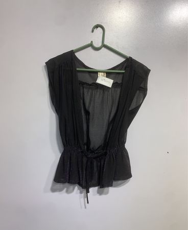 Durchsichtige schwarze Bluse mit Knotenbund