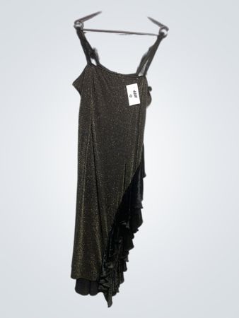 Glitzerndes Rüschenkleid