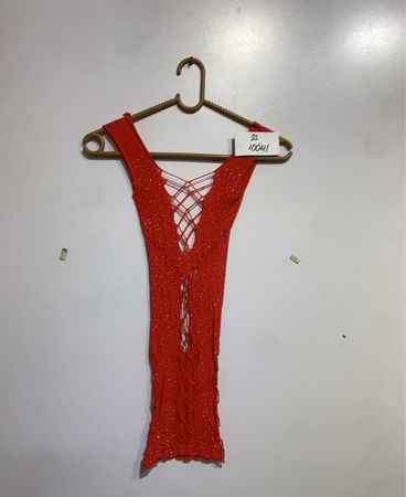 Roter verziierter Fischernetz-Body