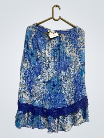 Robbie Bee Blaues Blumenmuster Kleid mit Spitzenbesatz