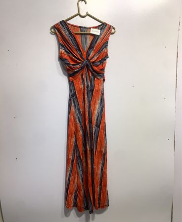 Ärmelloses Maxikleid in Orange und Blau mit Streifen