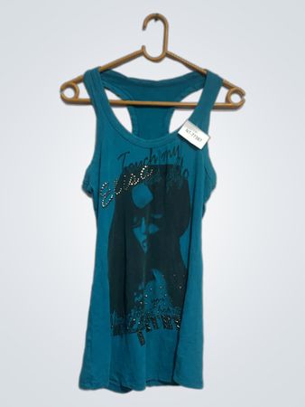 Blaues Tanktop mit Grafik