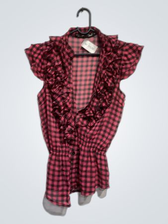 I.N.D.I. Pink Gingham Ruffled Bluse