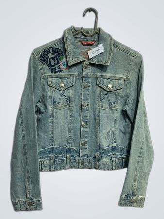 Jeansjacke mit Paradiesvogel-Stickerei