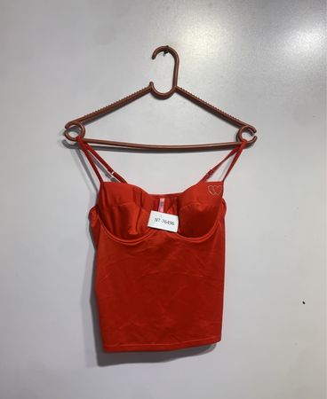 Rote Camisole mit NT-76496 Tag