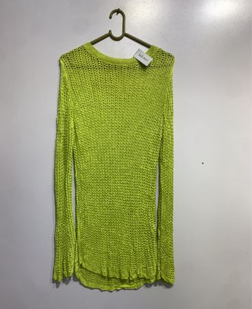 Limettengrüner Strickpullover