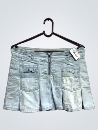 Hell gewaschener Denim-Plisseerock