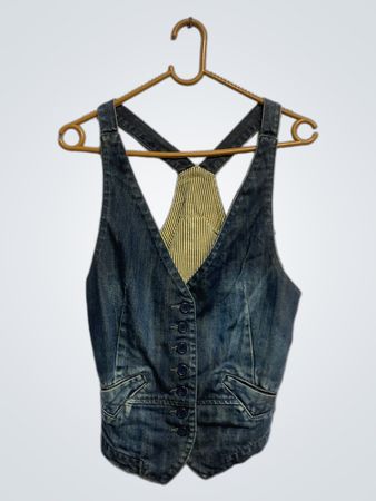 Jeansweste mit Cartoon-Grafik