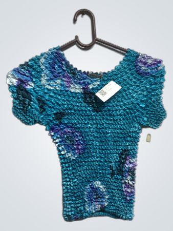 N.E.W. O.R.E.D Milano Blau Texturiertes Oberteil