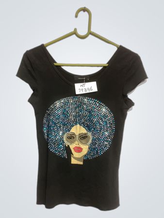 Vero Moda Schwarzes T-Shirt mit Paillettenverzierung