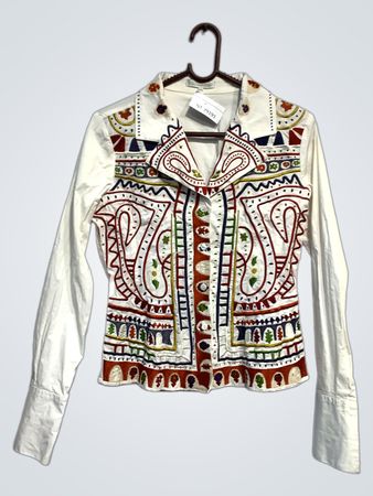 KARAMICIE White Embroidered Button-Up Shirt