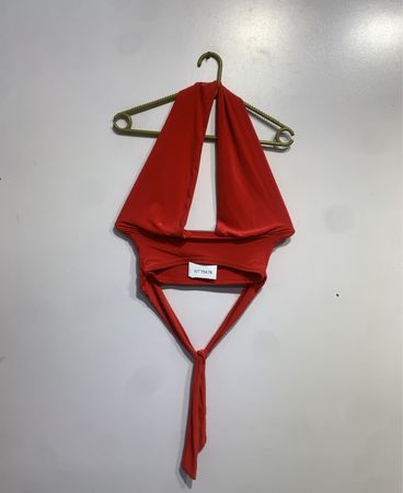 Rotes Haltertop