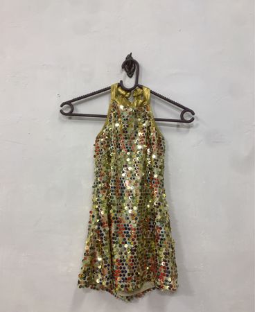 Pailletten-Halterkleid mit NT-78068-Tag