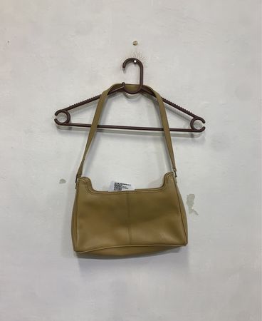 Beige Schultertasche mit Etikett BG-629