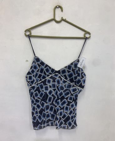 Blaues und weißes geometrisches Druck-Camisole-Top