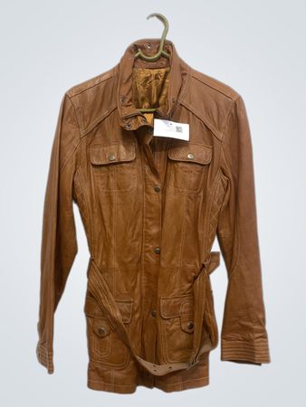 Braune Lederjacke mit Gürtel