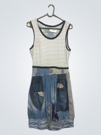 Desigual Gestreiftes und Denim-Patchwork-Kleid