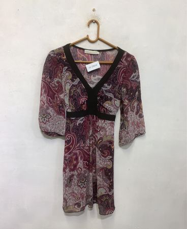 Cache Cache Paisley Druck V-Ausschnitt Kleid