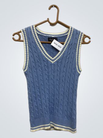 Sy Wit Blue Cable Knit Vest