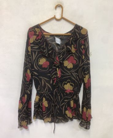 Gudrum S. Bluse mit floralem Druck aus transparentem Material