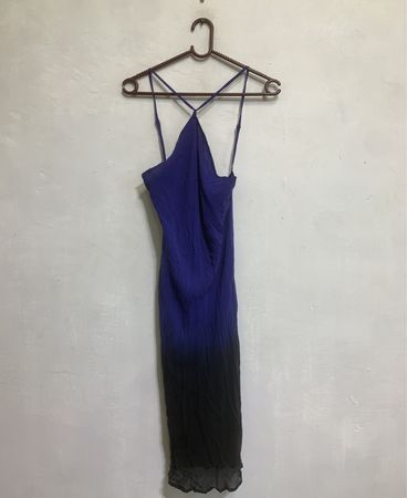 Blaues und schwarzes Ombre-Nachthemd