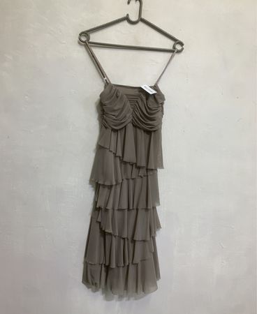 Rüschenrock Kleid mit Etikett