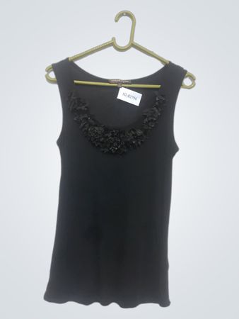 Adrienne Vittadini Studio Schwarzes ärmelloses Top mit floralem Ausschnitt