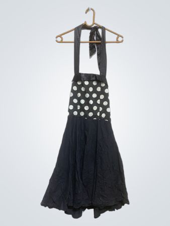 Schwarzes Polka-Dot-Halterkleid
