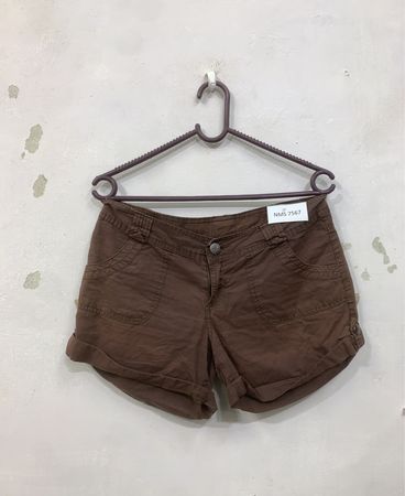 Braune Shorts