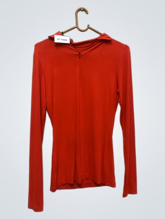 FLYNN Clothing Rotes Langarm-Oberteil mit Mock-Neck und Flügelgrafik