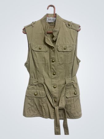 H.H.S Collection Ärmellose Khaki-Weste mit Gürtel