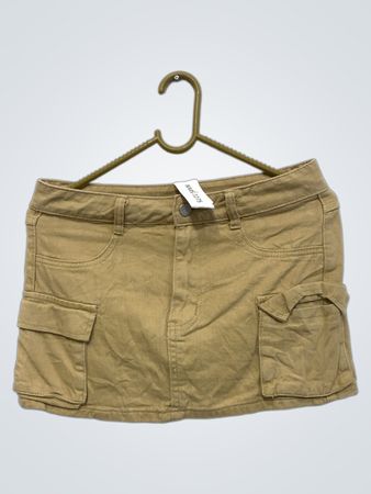 Tan Cargo Minirock