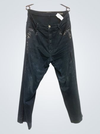La Belle Jeans mit Perlenverzierungen