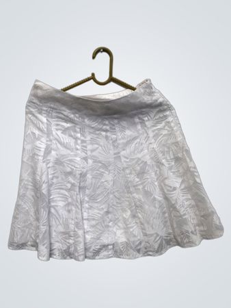 Camalou White Leaf Print Rock