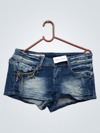 Damen Jeansshorts in Blau mit Kettendetail