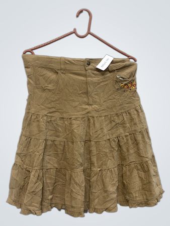 Beige gestufter Rüschensrock mit floralem Stickerei