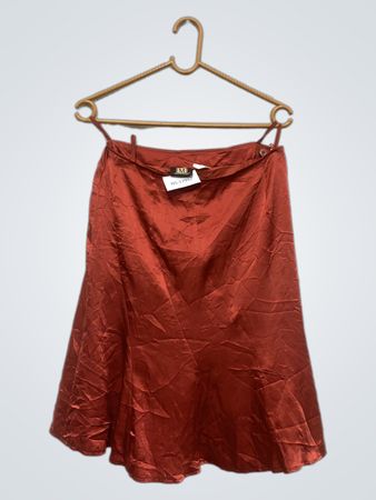 MADELEINE Roter Satin Midi-Rock