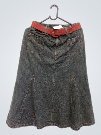Ash Rose Co. Jeansrock mit rotem Gürtel