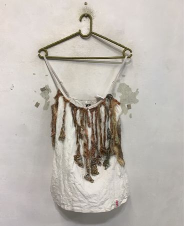 MY BASIC JNY ME Weißes Tanktop mit Quastendetail