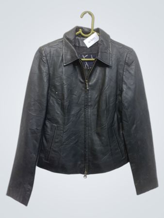 GOREI PELE Black Leather Jacket