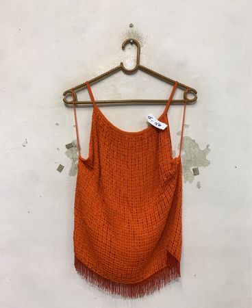 Oranges gehäkeltes Tanktop mit Fransen