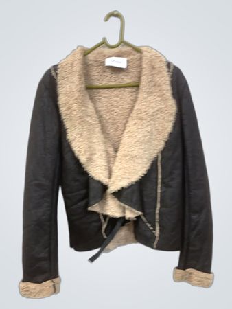 Braune gefütterte Kunstpelzjacke