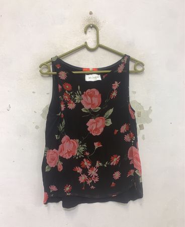 ICONIC FASHION Schwarzes Floral-Ärmelloses Top