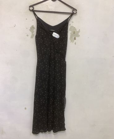 CAROLL Schwarzer Wirbelmuster Midi-Kleid