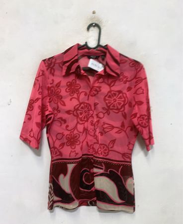 Mexx Damen Durchsichtige Blume Druck Knopf-Up Bluse