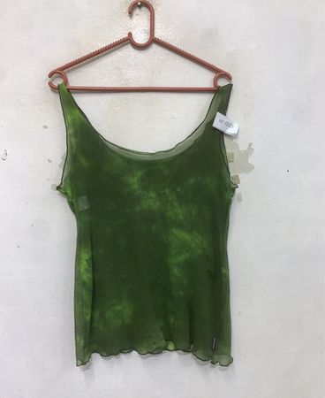 Grünes Batik-Mesh-Top