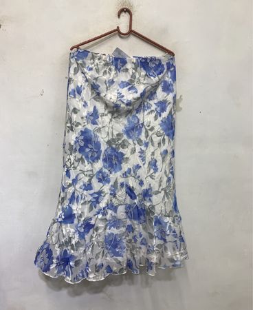 Eurofashion Floral Print Midi Rock mit Rüschensaum