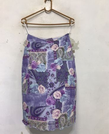 Authentic Urban Standard STK Equip Paisley und Blumenmuster Midi-Rock