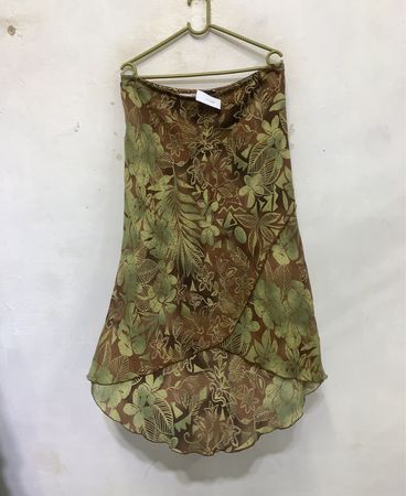 Fashion Bug Floral Print Wrap Rock